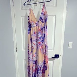 NWT Dynamite strappy back maxi dress